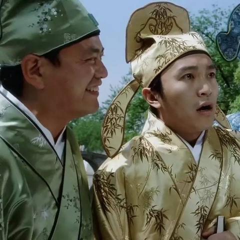 少年高官最新章节内容概述。