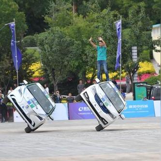 江映蓉最新照片亮相，星光璀璨依旧闪耀