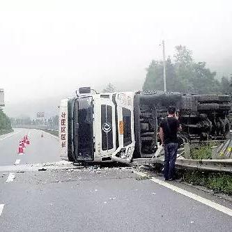 重庆挂车司机招募，职业机遇与前景展望